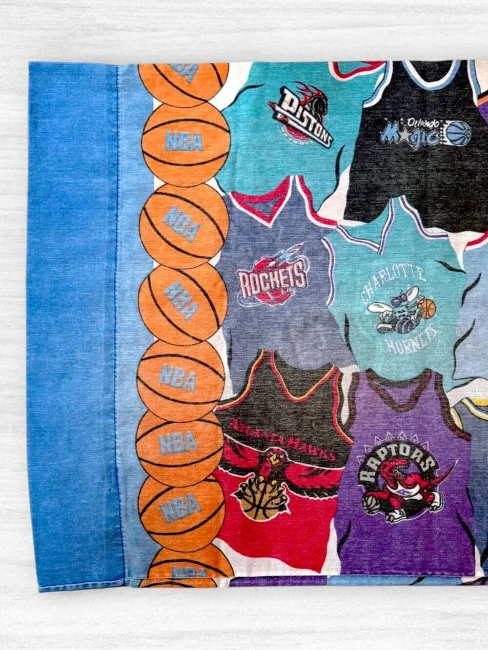 Vintage NBA Teams Pillowcase Retro Grizzlies Bulls Lakers Basketball Bedding